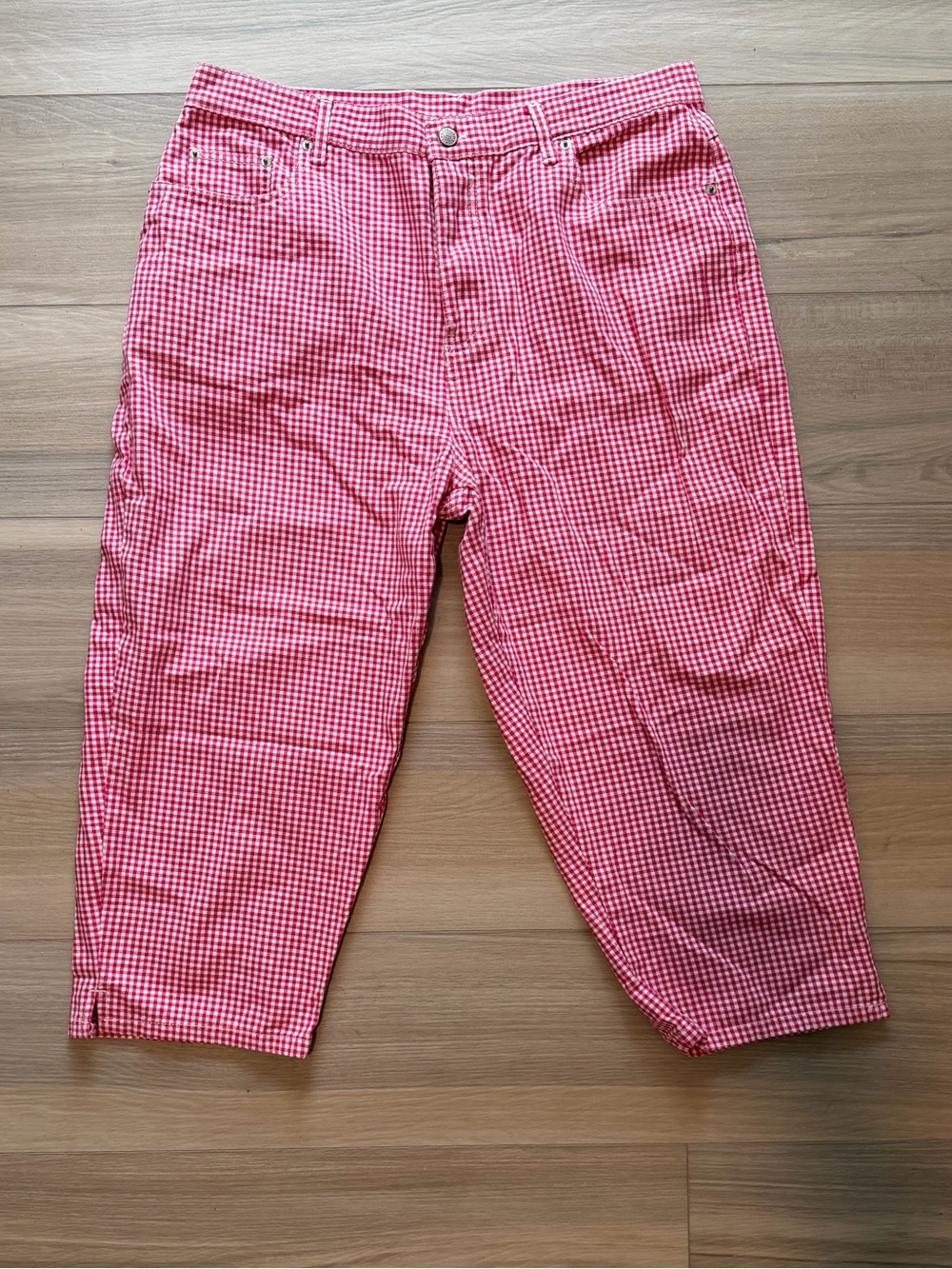 Bill Blass Pink/White Gingham Capri Pants
